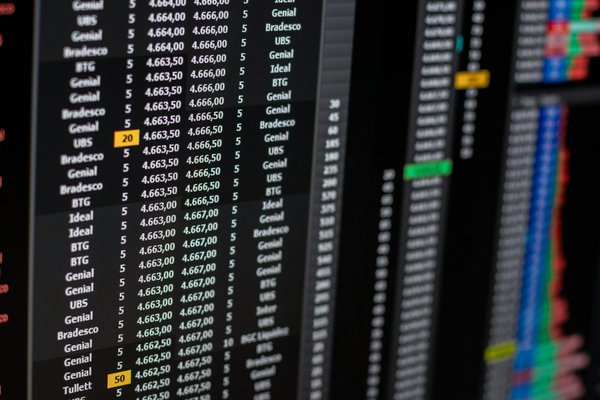 What are the best strategies for UK businesses to manage legal audits?